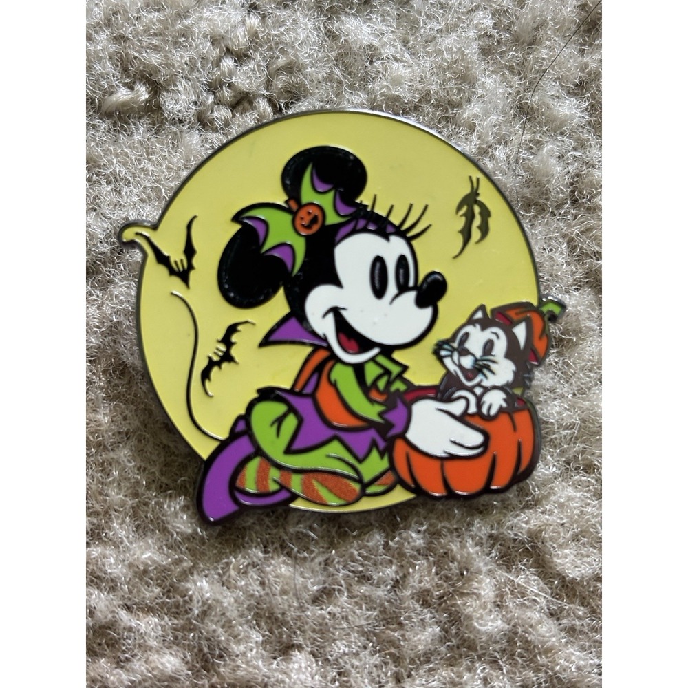 Disney Pin 167877 Minnie Mouse Figaro Halloween Pumpkin Glow In Dark 2024